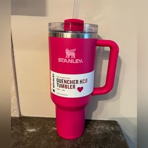 Stanley 40 oz Stainless Steel H2.0 Flowstate Quencher Tumbler *NEW COSMO PINK*